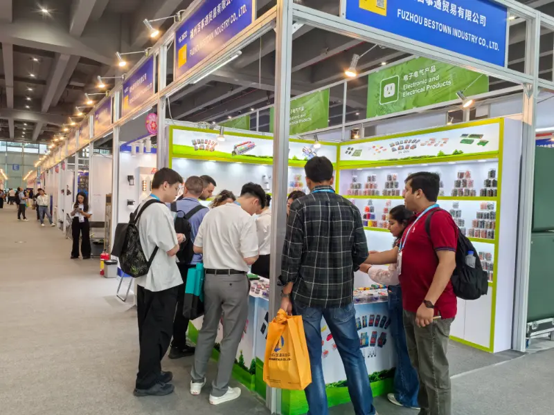 Yueqing Taer Electric демонстрирует передовые электромонтажные решения на Кантонской ярмарке, этап 1 апреля 2026 г.